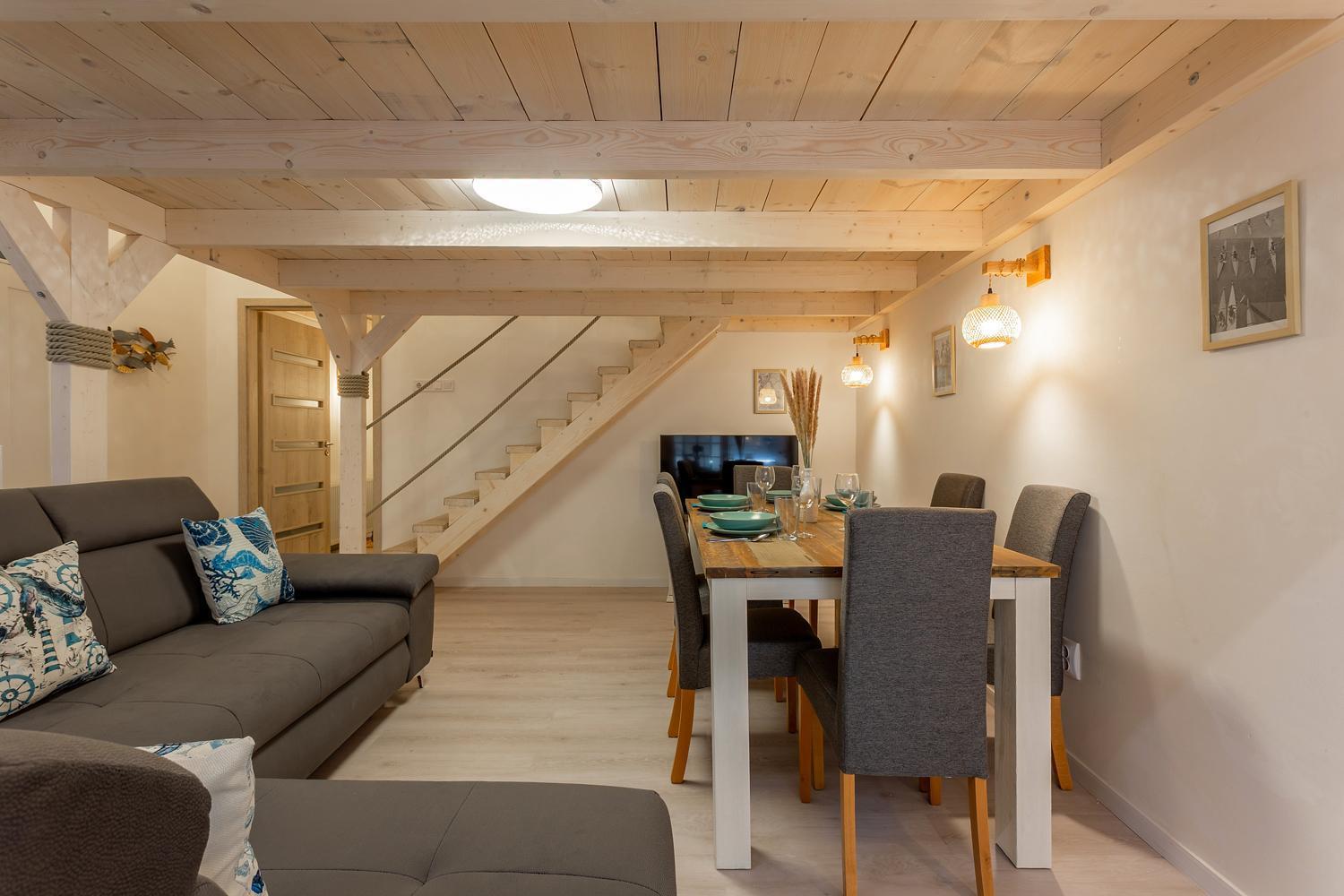Goldcentral Apartment Danube-Private Terrace-Convenient Location, Budapest